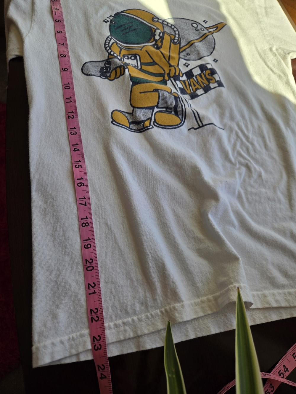 Vans Off The Wall Graphic Astronaut Skater T-Shirt - Men's Small - Picture 6 of 7